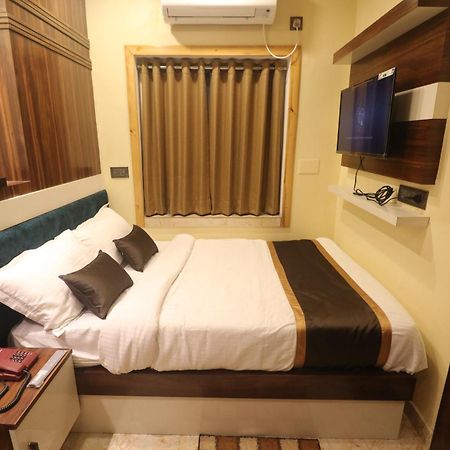 Hotel Mohar Residency à Calcutta Extérieur photo