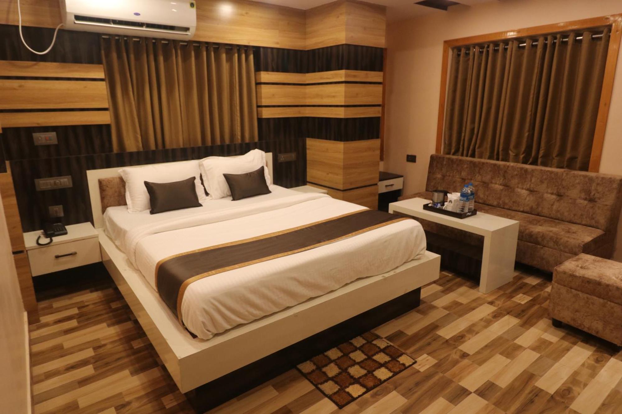 Hotel Mohar Residency à Calcutta Extérieur photo