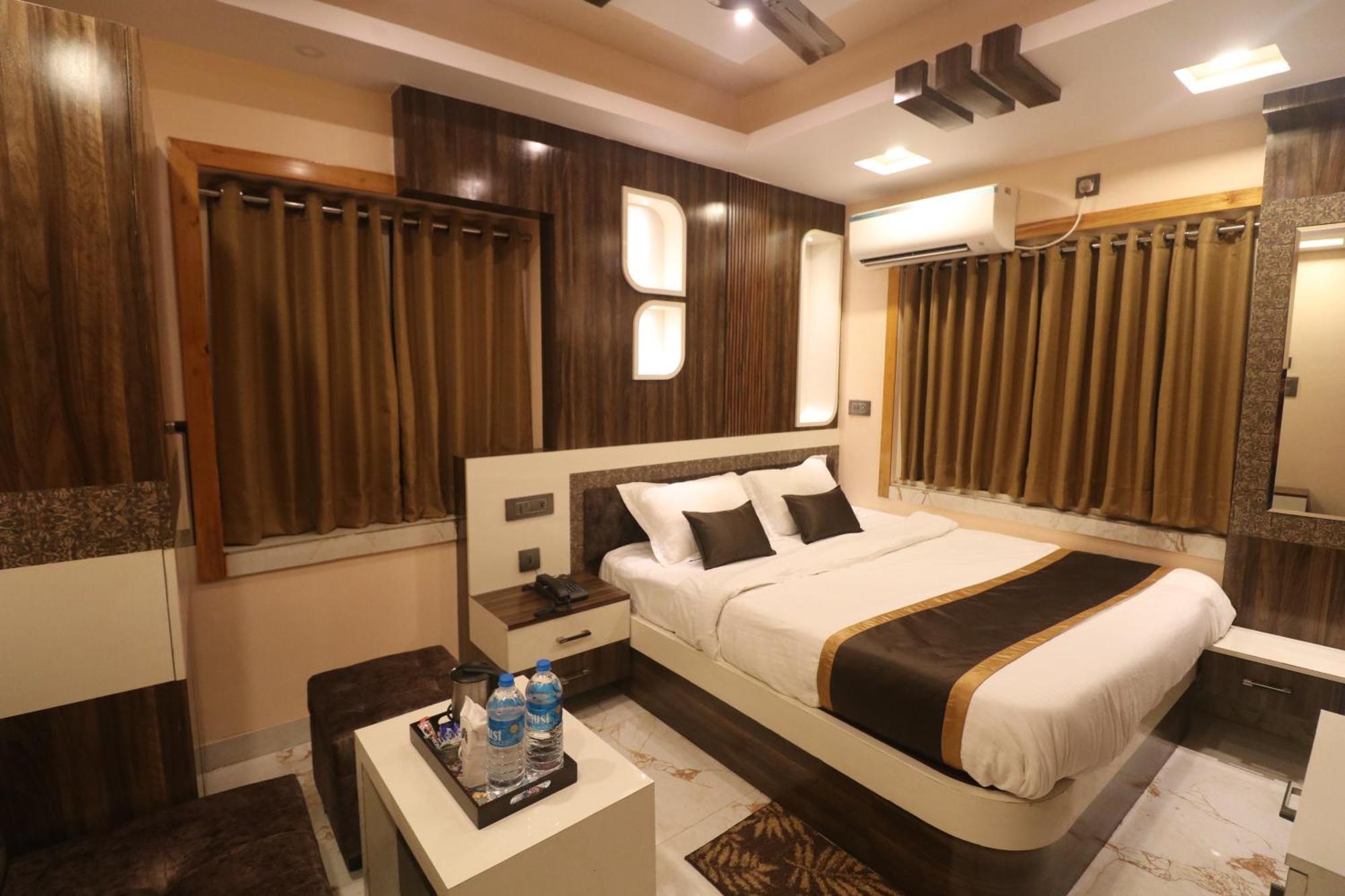 Hotel Mohar Residency à Calcutta Extérieur photo